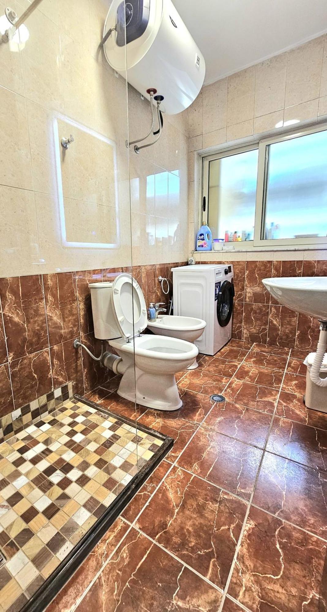 Cozy 1 Bedroom Apartment Near Parks, Cafes & Restaurants Tirana Buitenkant foto